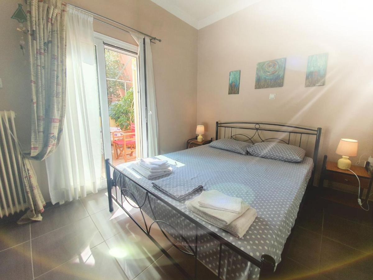 Ilias' cosy&relaxing apartment Atenas Exterior foto