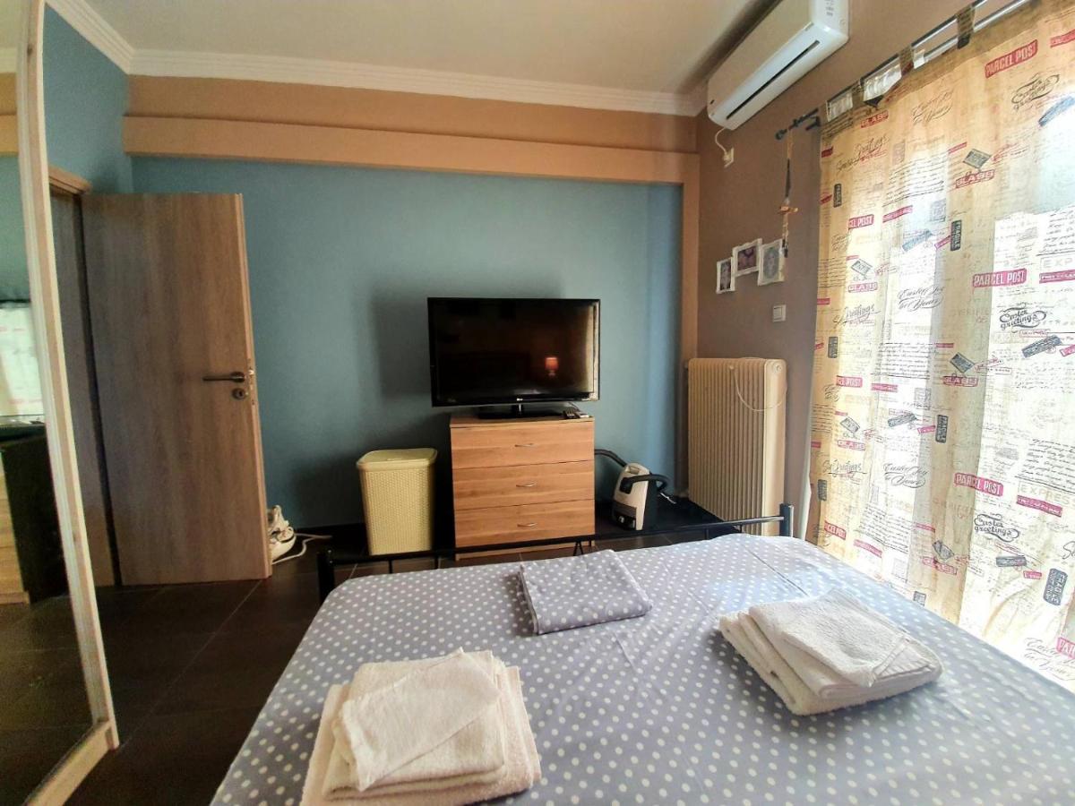 Ilias' cosy&relaxing apartment Atenas Exterior foto