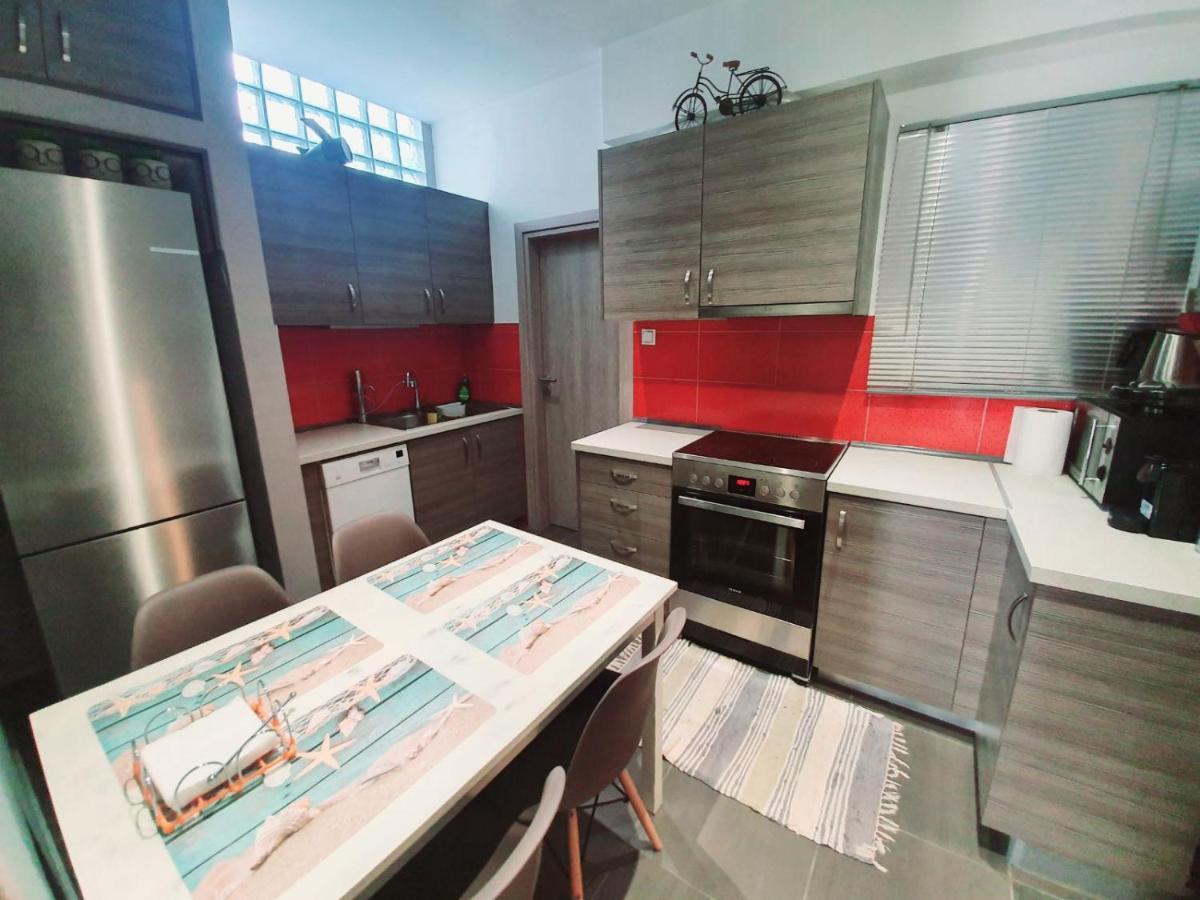 Ilias' cosy&relaxing apartment Atenas Exterior foto